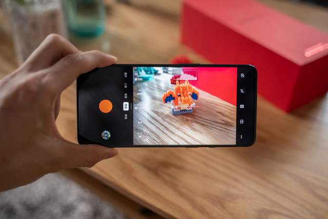 一加9 从品牌精神到产品实力，全面解析这款旗舰手机